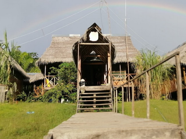 amazon river lodge